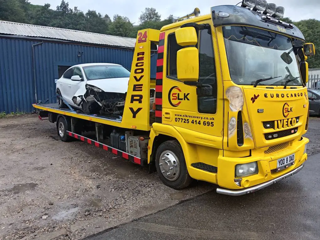 Car recovery in Huddersfield by SLK Recovery