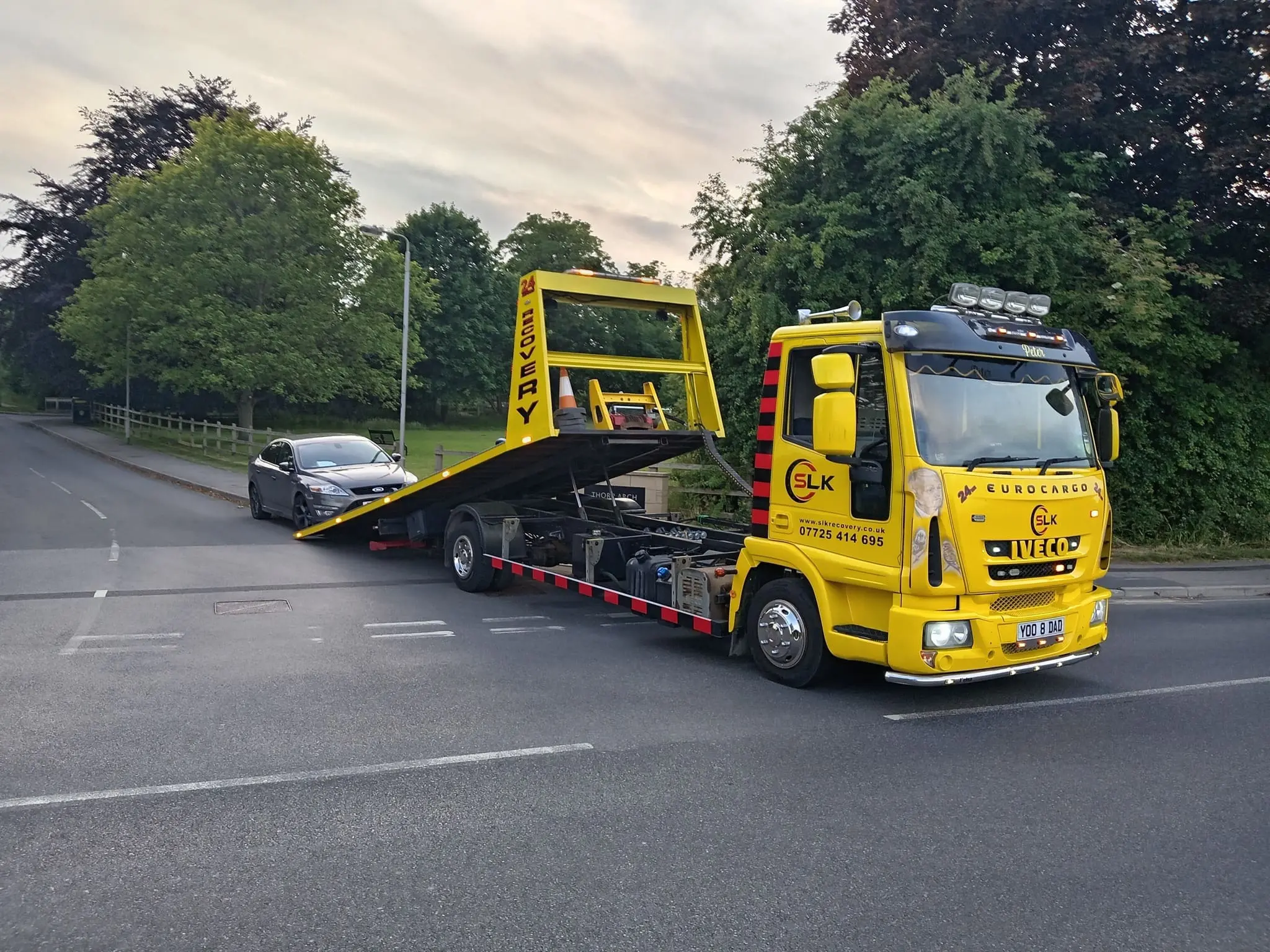 Tilt and slide recovery truck in Huddersfield
