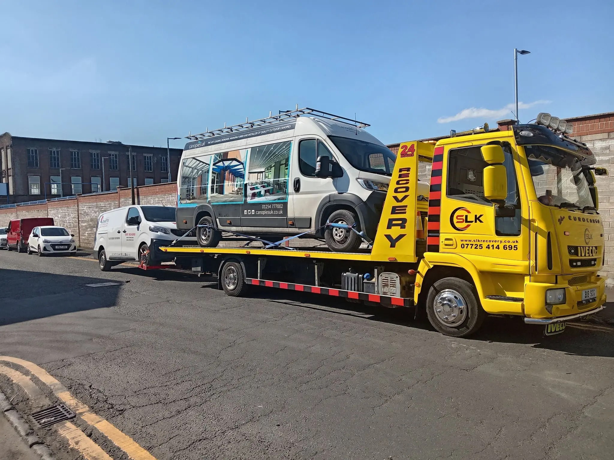 Van Recovery in Huddersfield By SLK Recovery